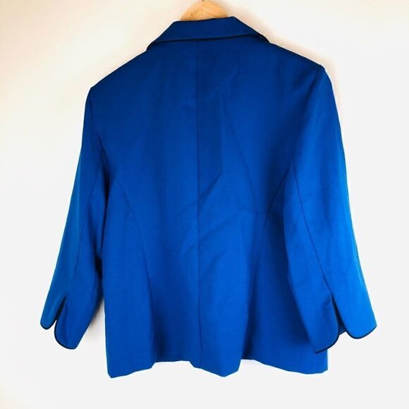 Vintage Classic Blue Blazer by Sweet Suit - Picture 6 of 9